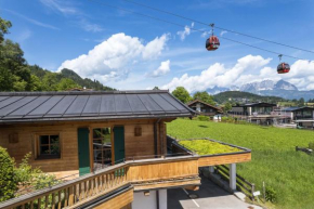 Ski-in-Ski-out Asten Studio by Alpine Host Helpers